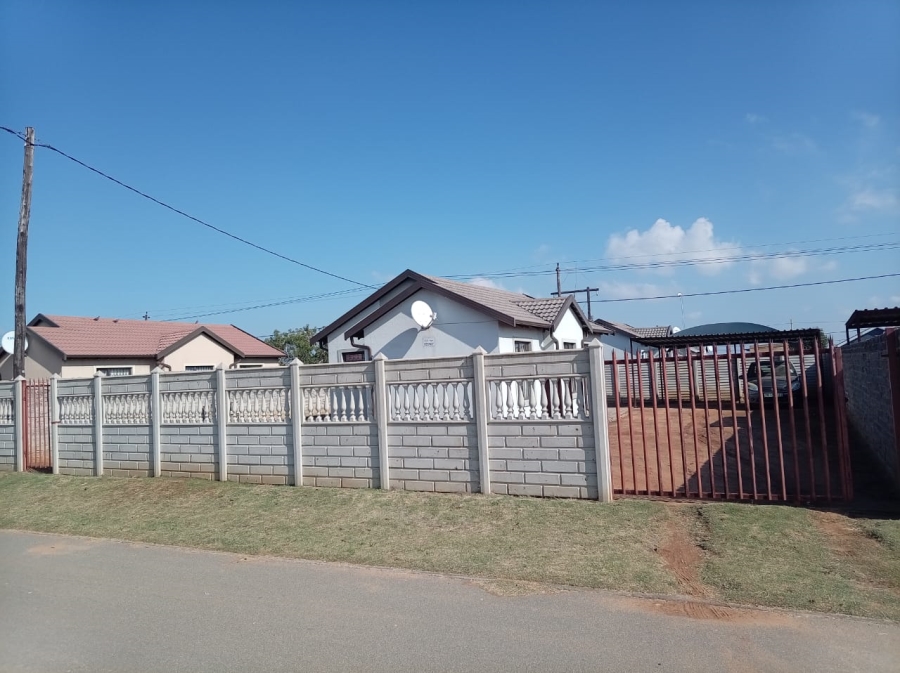 3 Bedroom Property for Sale in Harry Gwala Free State